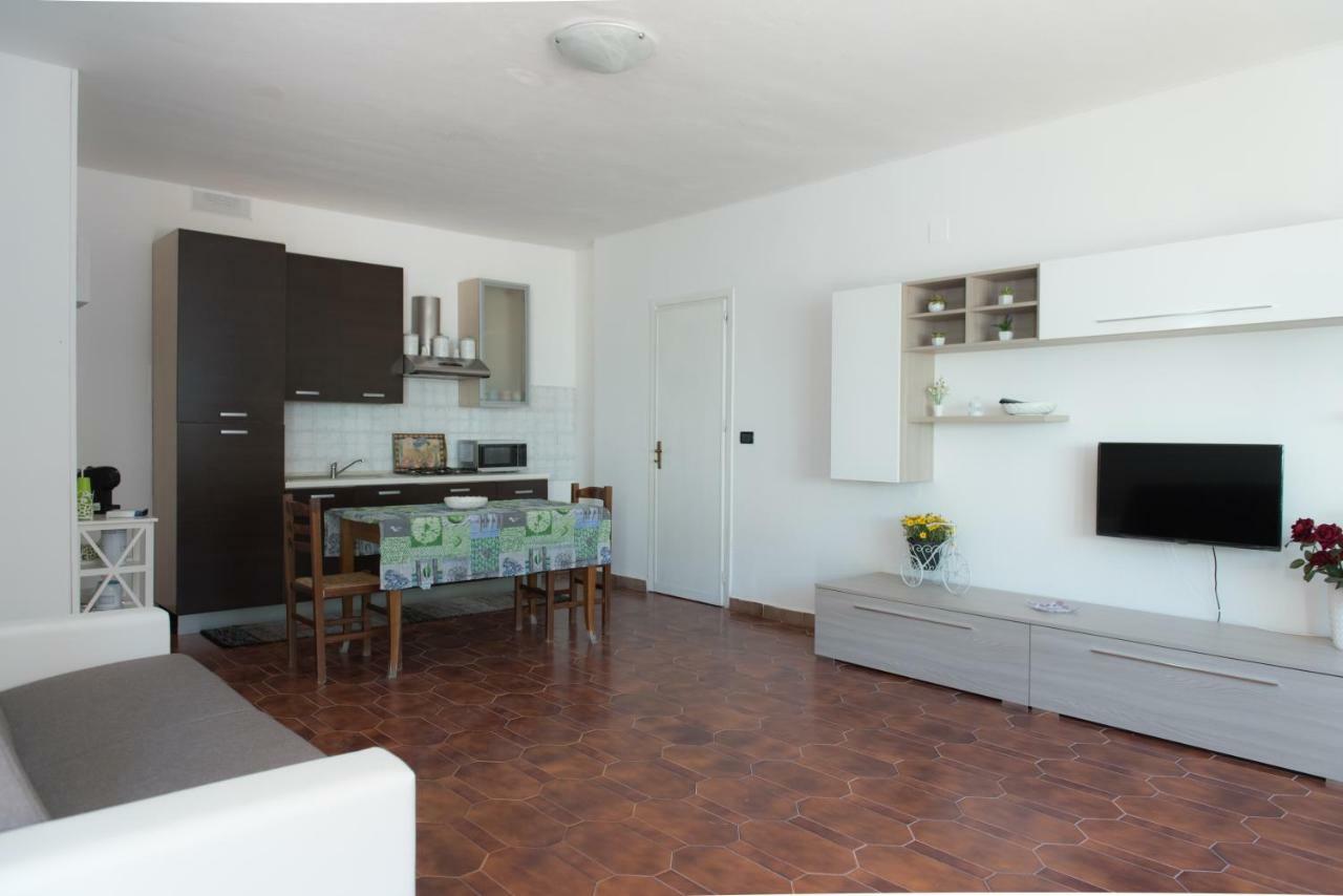 Villa Rosa Luxury Apartment モンデッロ エクステリア 写真