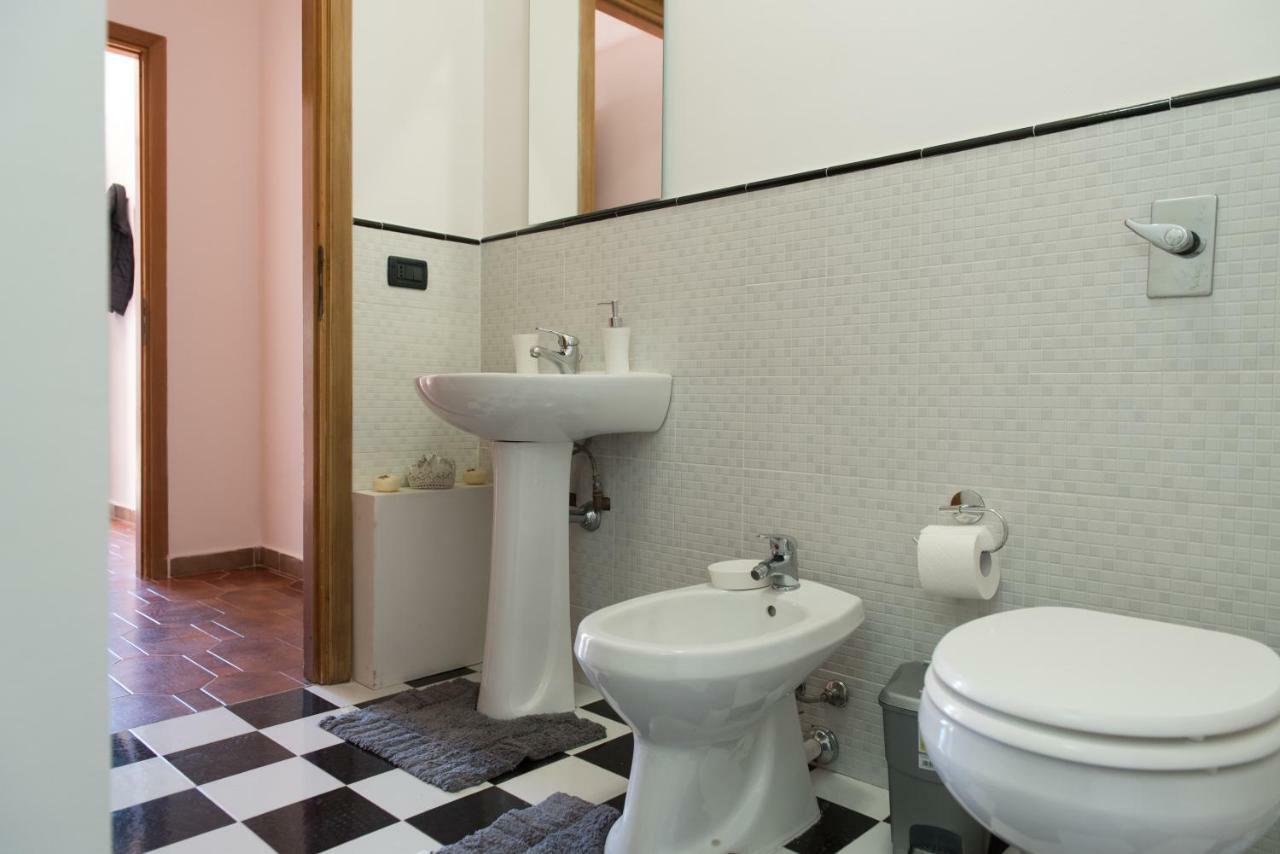 Villa Rosa Luxury Apartment モンデッロ エクステリア 写真