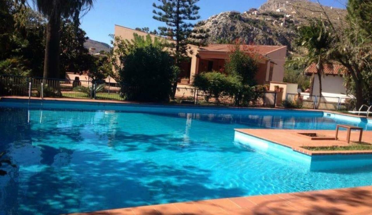 Villa Rosa Luxury Apartment モンデッロ エクステリア 写真