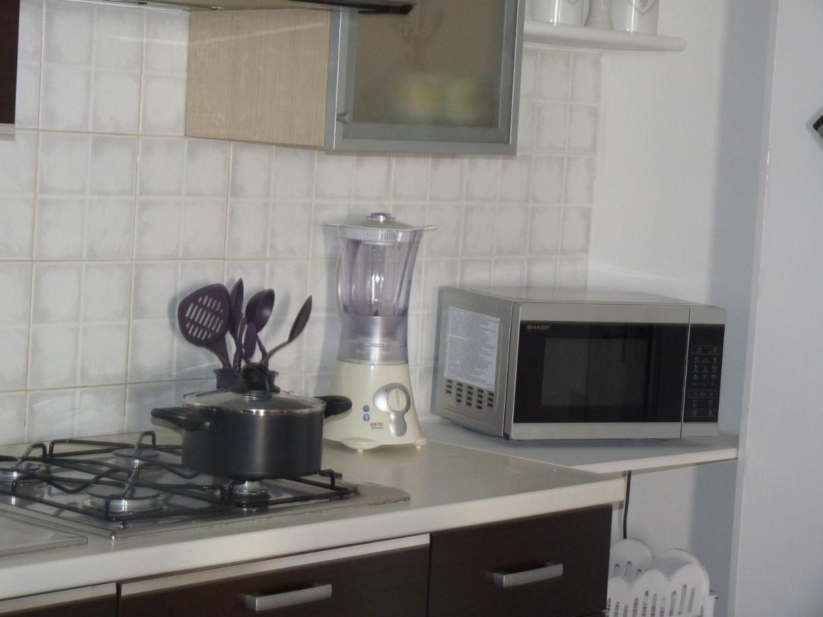 Villa Rosa Luxury Apartment モンデッロ エクステリア 写真