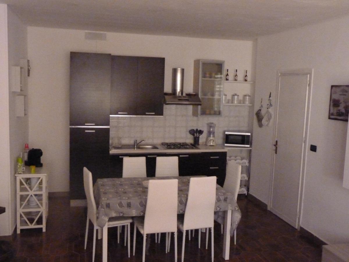 Villa Rosa Luxury Apartment モンデッロ エクステリア 写真