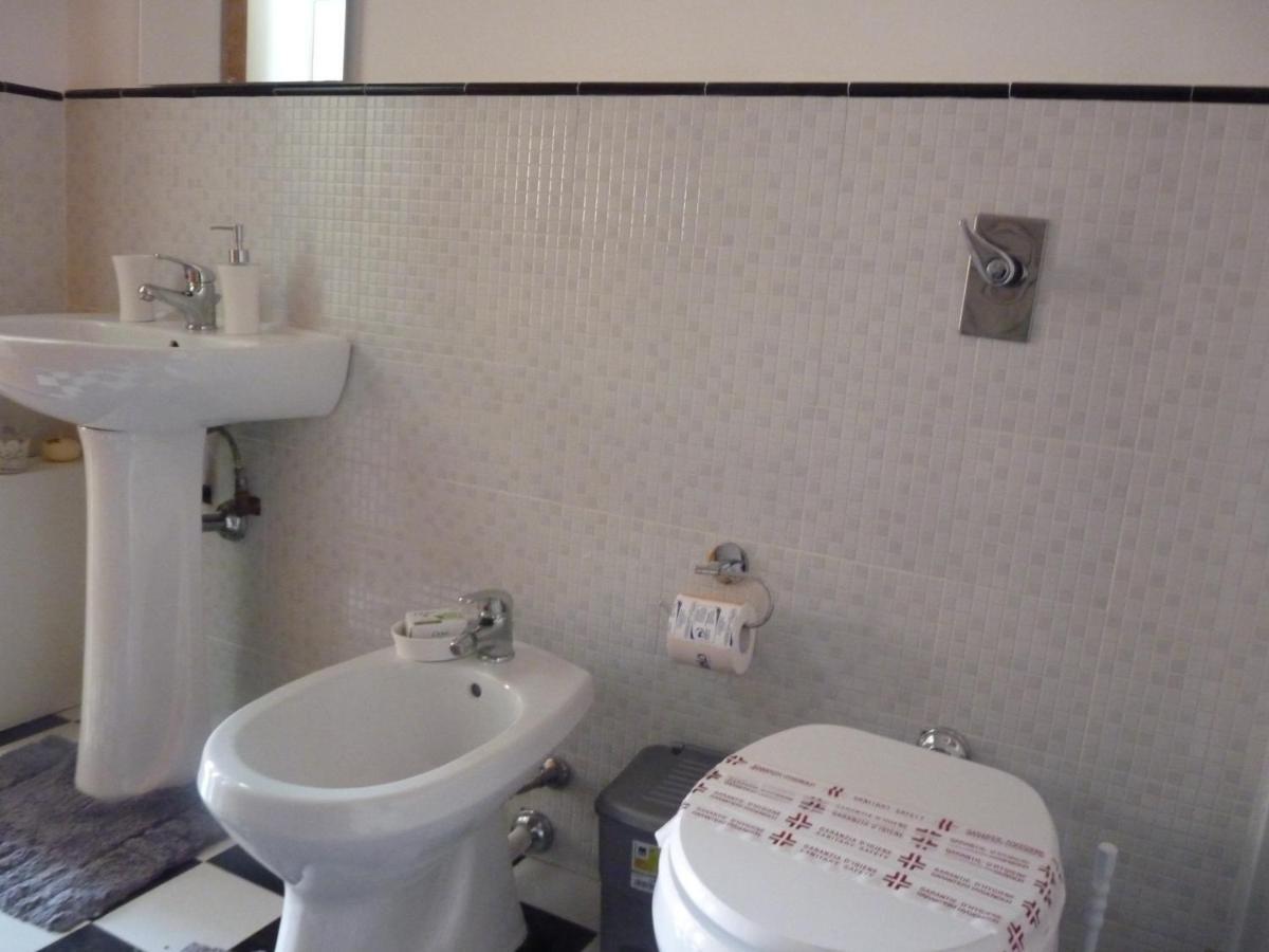 Villa Rosa Luxury Apartment モンデッロ エクステリア 写真